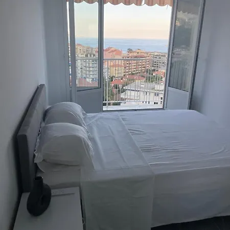 Avec Vue Sur La شقة مينتون